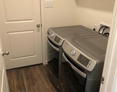 6521 Trident Court - Photo Thumbnail 20