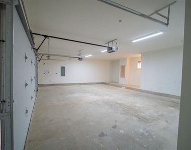 4505 Emerson Avenue - Photo Thumbnail 37