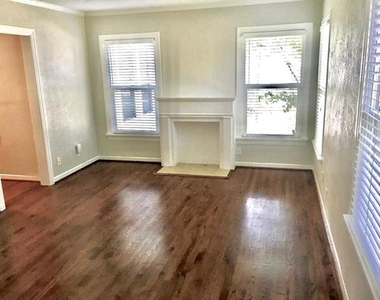 2565 Rogers Avenue - Photo Thumbnail 2