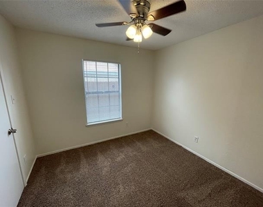 9415 Rutherglen Drive - Photo Thumbnail 15