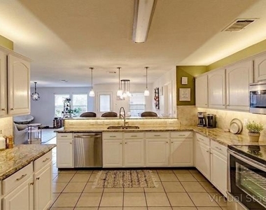 2048 Lake Trail Drive - Photo Thumbnail 8
