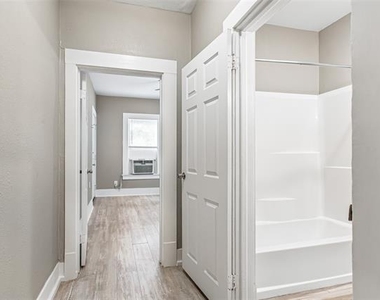 5736 Worth Street - Photo Thumbnail 11