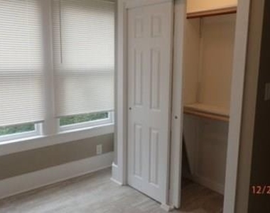 5736 Worth Street - Photo Thumbnail 11