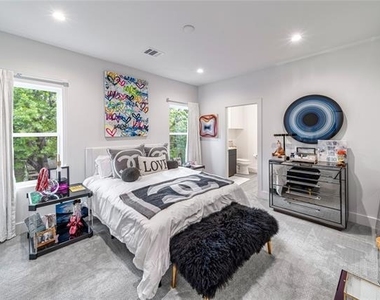 9753 Mixon Drive - Photo Thumbnail 26