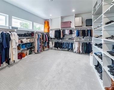 9753 Mixon Drive - Photo Thumbnail 19