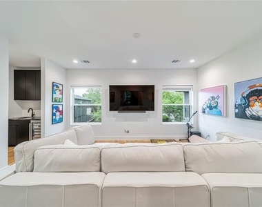 9753 Mixon Drive - Photo Thumbnail 23