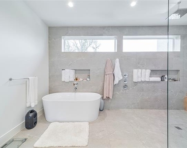 9753 Mixon Drive - Photo Thumbnail 18