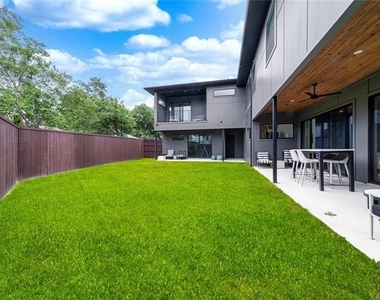 9753 Mixon Drive - Photo Thumbnail 35