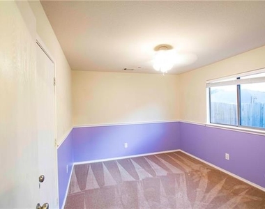 365 Basswood Lane - Photo Thumbnail 15