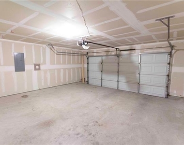 365 Basswood Lane - Photo Thumbnail 25