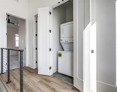 2143 Mail Avenue - Photo Thumbnail 12