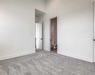 2143 Mail Avenue - Photo Thumbnail 14