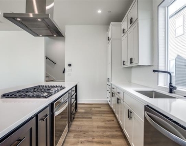 2143 Mail Avenue - Photo Thumbnail 3