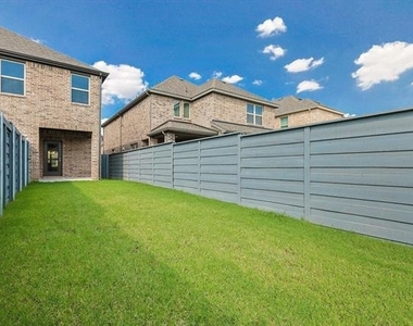 1752 Blakely Place - Photo Thumbnail 28