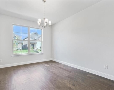 1752 Blakely Place - Photo Thumbnail 6