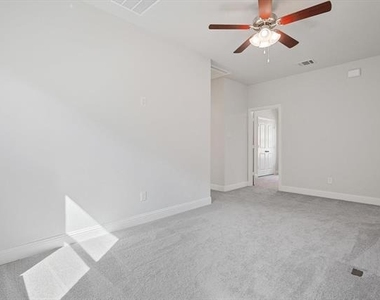 1752 Blakely Place - Photo Thumbnail 21
