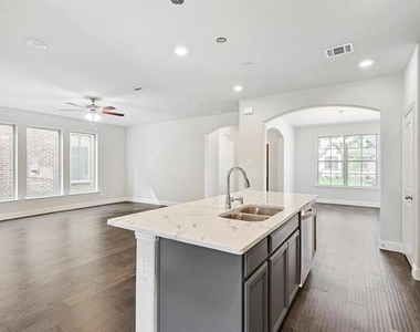 1752 Blakely Place - Photo Thumbnail 13