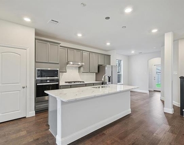 1752 Blakely Place - Photo Thumbnail 10