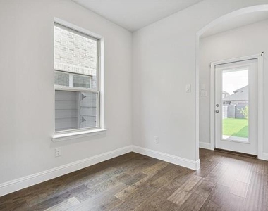 1752 Blakely Place - Photo Thumbnail 14