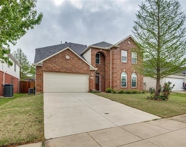 9720 Kingsmill Drive - Photo Thumbnail 5