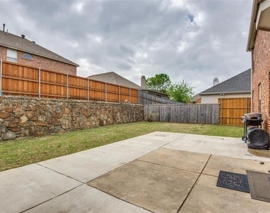 9720 Kingsmill Drive - Photo Thumbnail 22