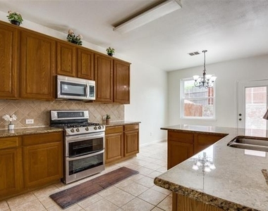 9720 Kingsmill Drive - Photo Thumbnail 18