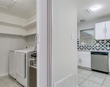 5101 Longhorn Trail - Photo Thumbnail 21