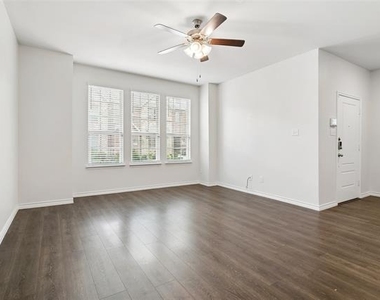 2041 Juniper Pass Way - Photo Thumbnail 1