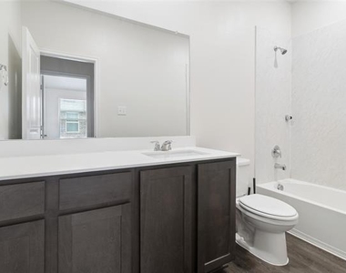 2041 Juniper Pass Way - Photo Thumbnail 13