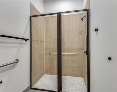 820 W Mcleroy Boulevard - Photo Thumbnail 29