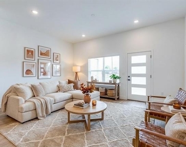 820 W Mcleroy Boulevard - Photo Thumbnail 22