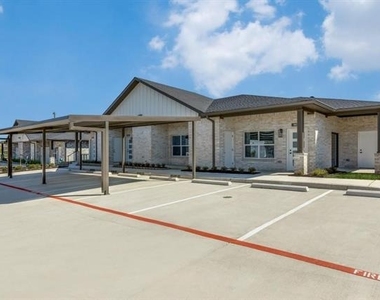 820 W Mcleroy Boulevard - Photo Thumbnail 14
