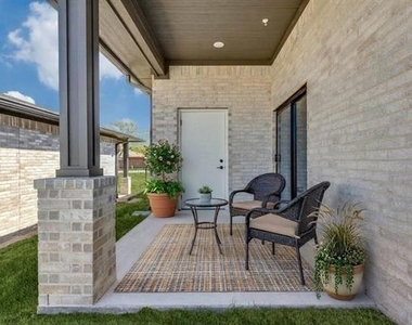 820 W Mcleroy Boulevard - Photo Thumbnail 34