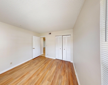 321 Olivewood Terrace - Photo Thumbnail 8