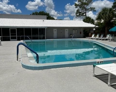 301 Se Castle Court - Photo Thumbnail 22