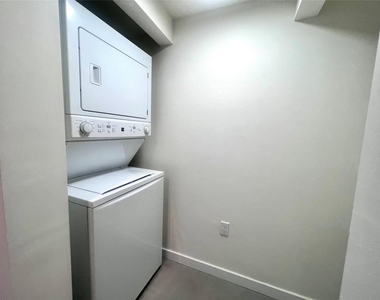 729 Nw 2 Street - Photo Thumbnail 3