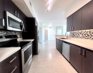 729 Nw 2 Street - Photo Thumbnail 1