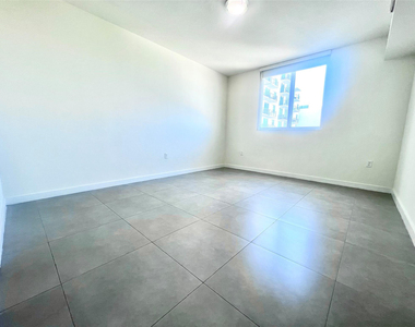 729 Nw 2 Street - Photo Thumbnail 8
