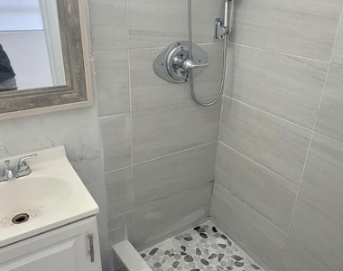 403 N 19th Avenue - Photo Thumbnail 8