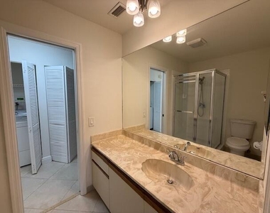 9256 Sabal Ridge Circle - Photo Thumbnail 8