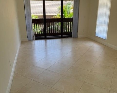 9256 Sabal Ridge Circle - Photo Thumbnail 3
