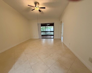 9256 Sabal Ridge Circle - Photo Thumbnail 11
