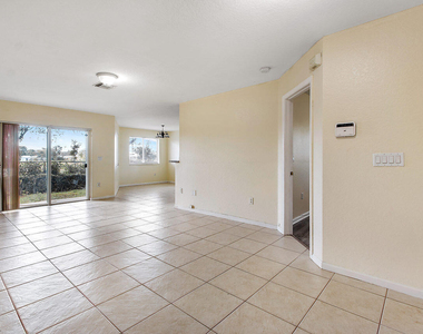 8460 Nw 40th Street - Photo Thumbnail 5