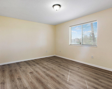 8460 Nw 40th Street - Photo Thumbnail 11