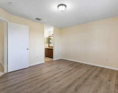 8460 Nw 40th Street - Photo Thumbnail 10