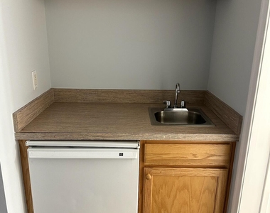 8336 Mulligan Circle - Photo Thumbnail 4