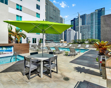 110 Sw 12 Street - Photo Thumbnail 17