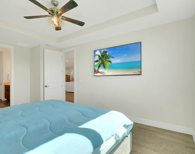 10306 Sw Green Turtle Lane - Photo Thumbnail 18