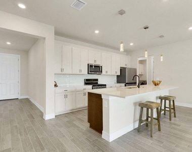 10306 Sw Green Turtle Lane - Photo Thumbnail 1