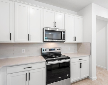 4333 Efendi Drive - Photo Thumbnail 10